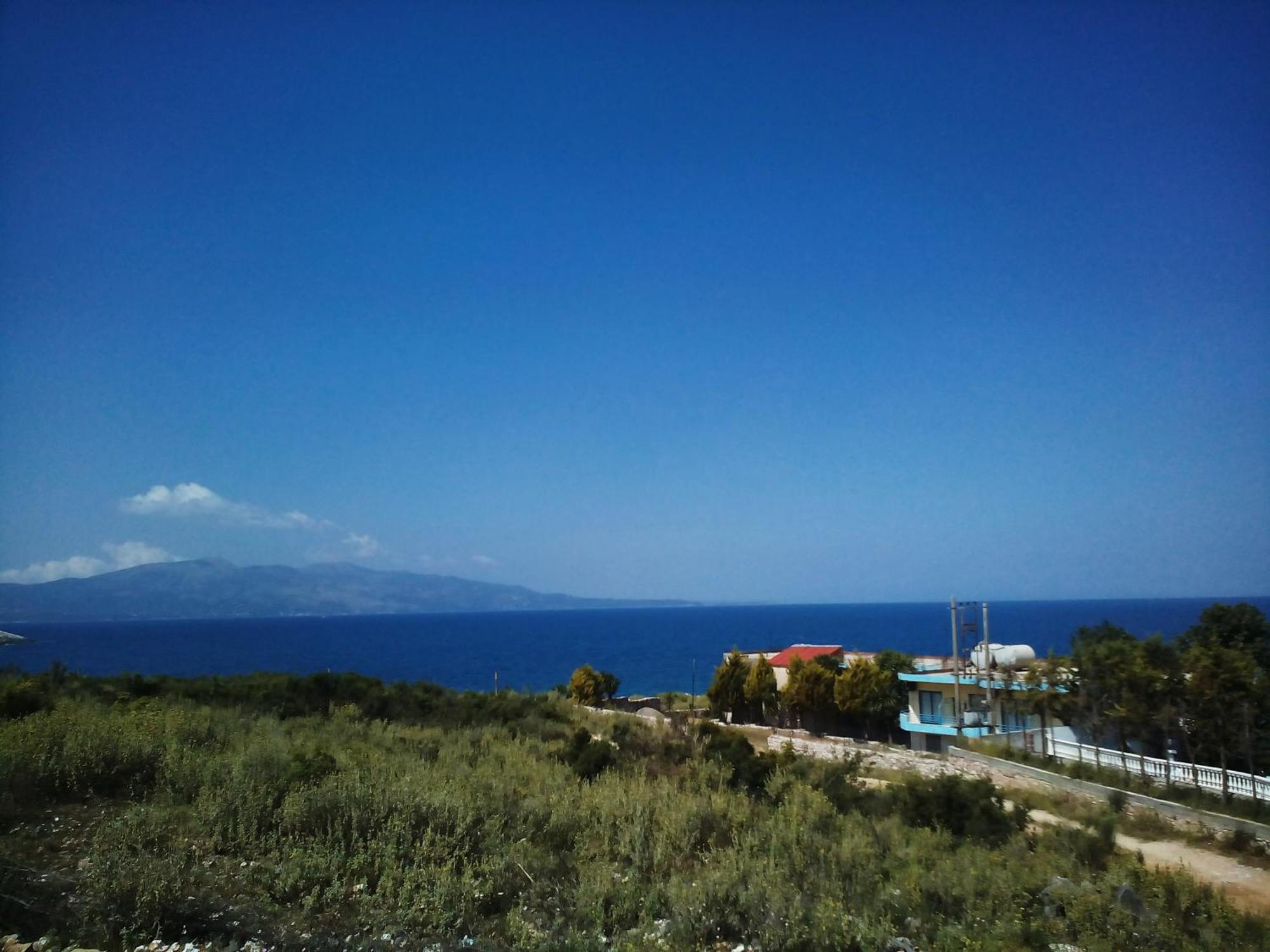 Erdeti Boutique Hotel Sarande Bilik gambar
